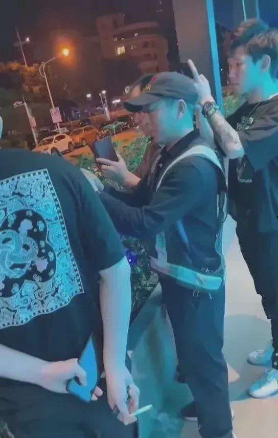 陆虎吃瓜事件,娱乐圈风波再起，真相究竟如何？