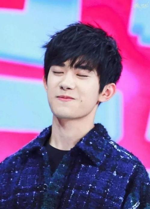 易烊千玺吃瓜事件是什么