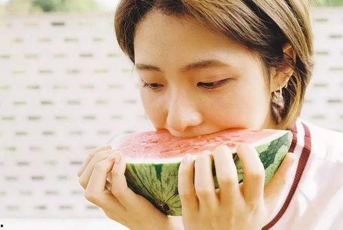 国内热门事件吃瓜群,吃瓜群里的真相与热议